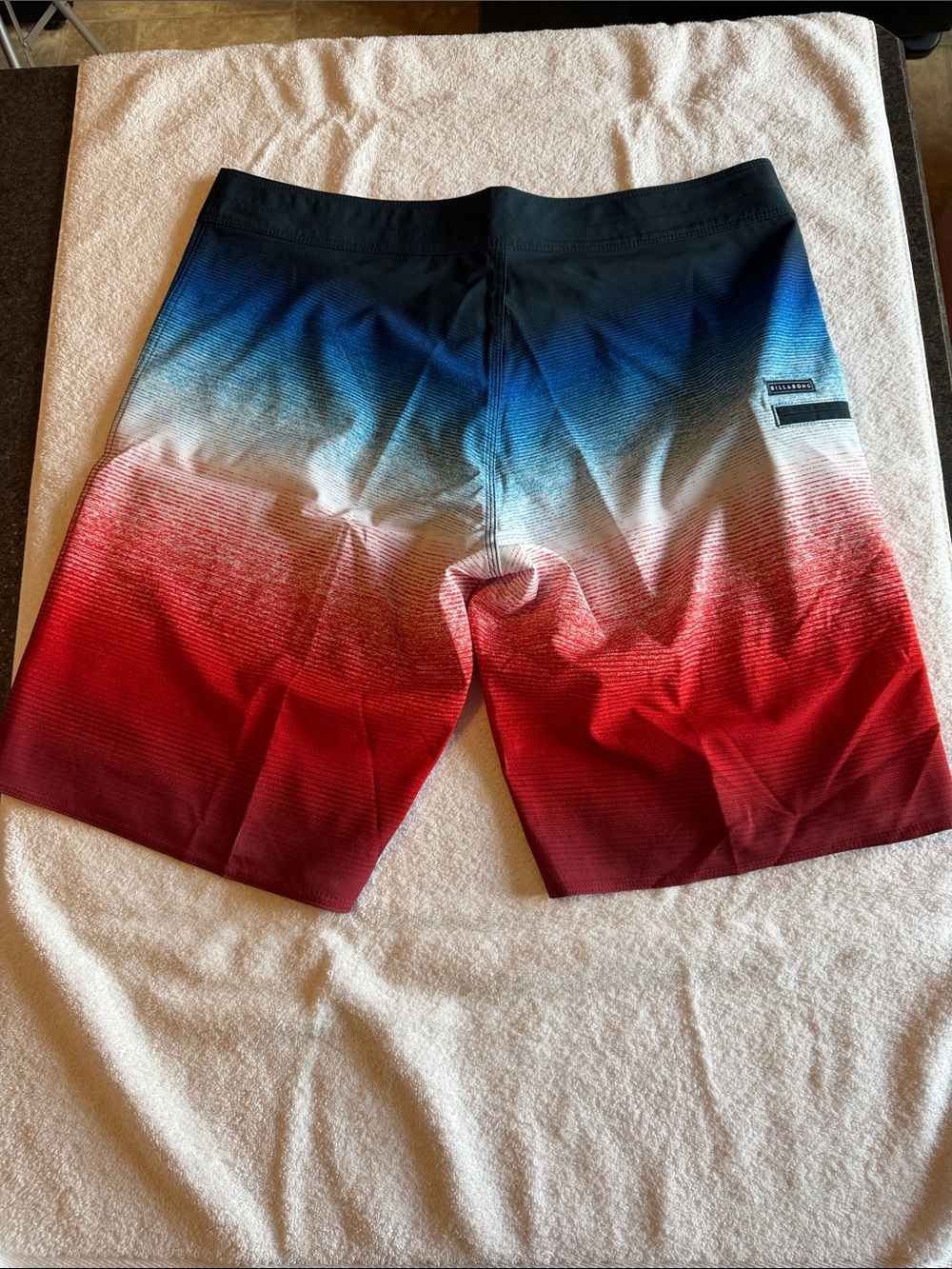 Billabong Men's Red-Blue Gradient Board Shorts - Picture 2 of 2